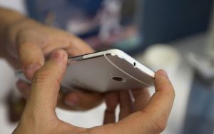  Nút nguồn điện thoại sử dụng Android